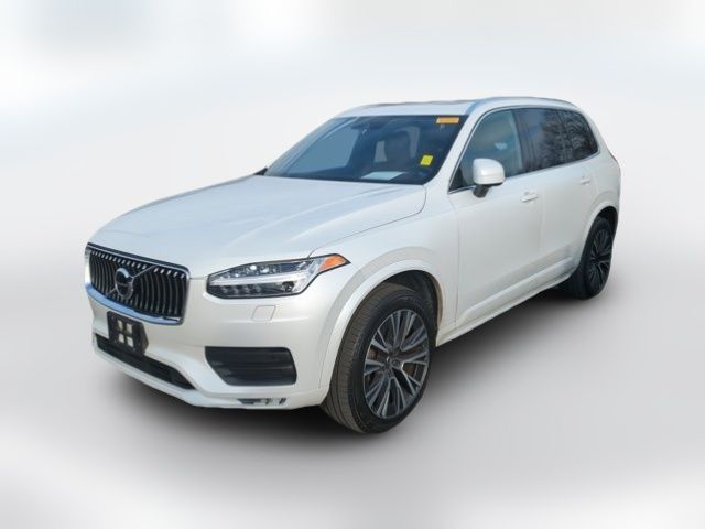 2022 Volvo XC90 Momentum