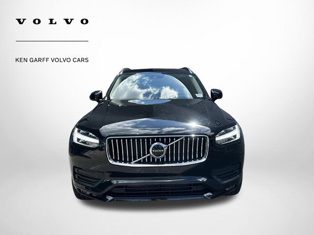 2022 Volvo XC90 Momentum