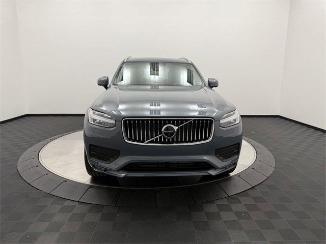 2022 Volvo XC90 Momentum