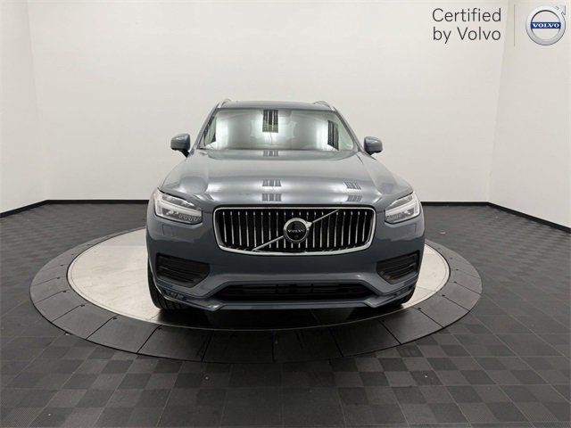 2022 Volvo XC90 Momentum