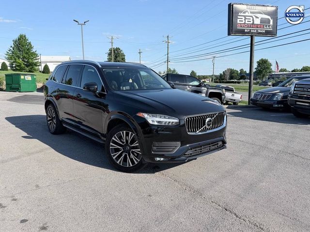 2022 Volvo XC90 Momentum