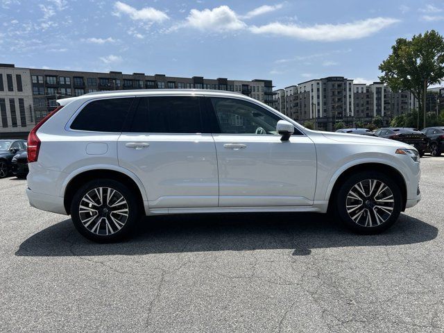 2022 Volvo XC90 Momentum