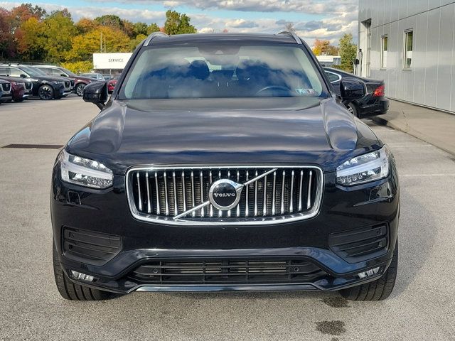 2022 Volvo XC90 Momentum