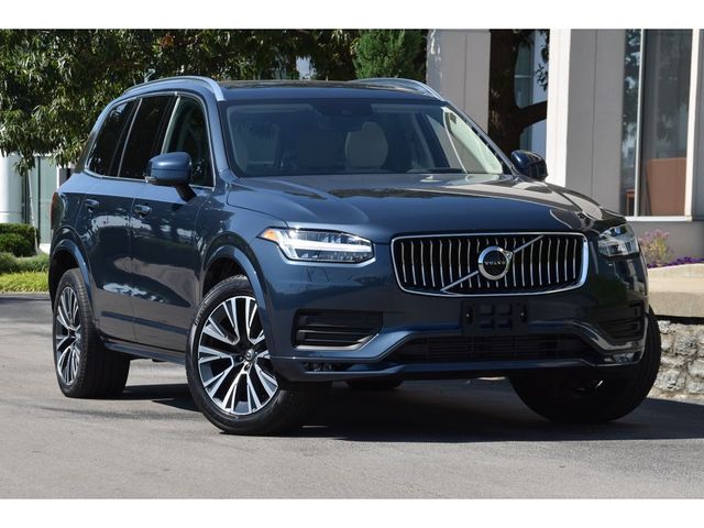 2022 Volvo XC90 Momentum