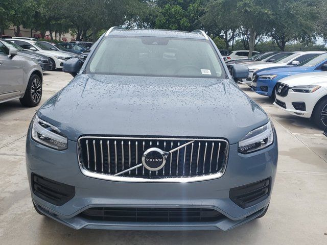 2022 Volvo XC90 Momentum