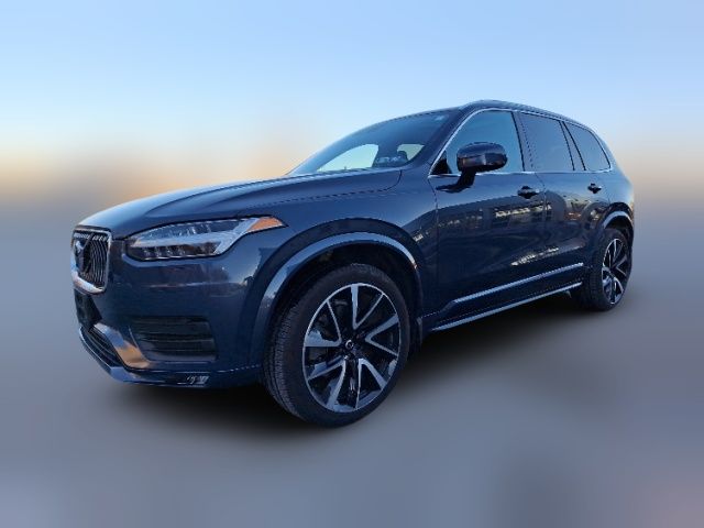 2022 Volvo XC90 Momentum