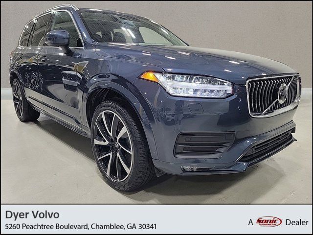 2022 Volvo XC90 Momentum