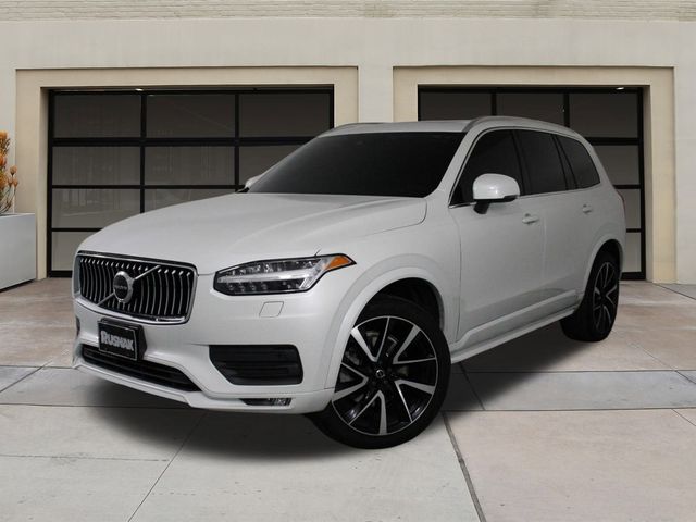 2022 Volvo XC90 Momentum