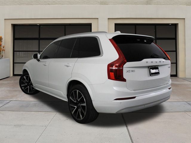 2022 Volvo XC90 Momentum