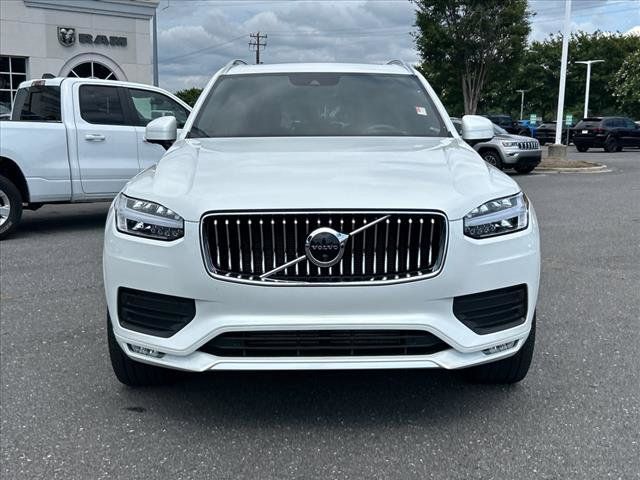 2022 Volvo XC90 Momentum