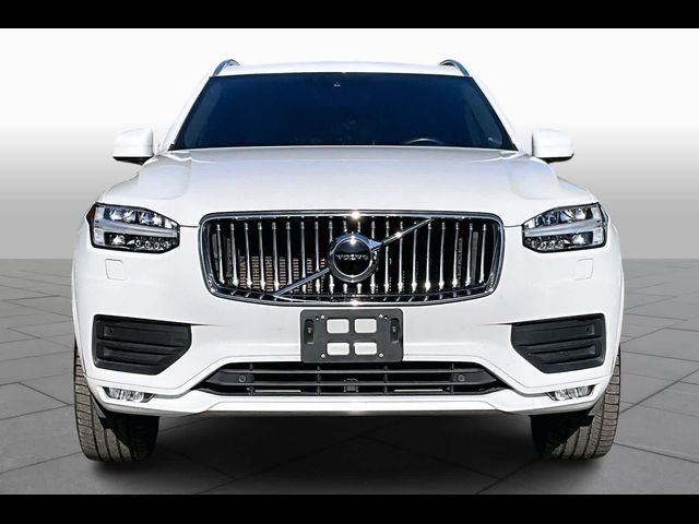 2022 Volvo XC90 Momentum