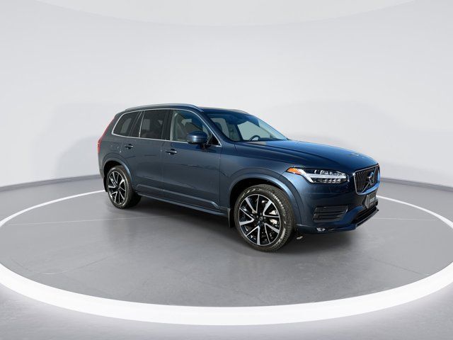 2022 Volvo XC90 Momentum