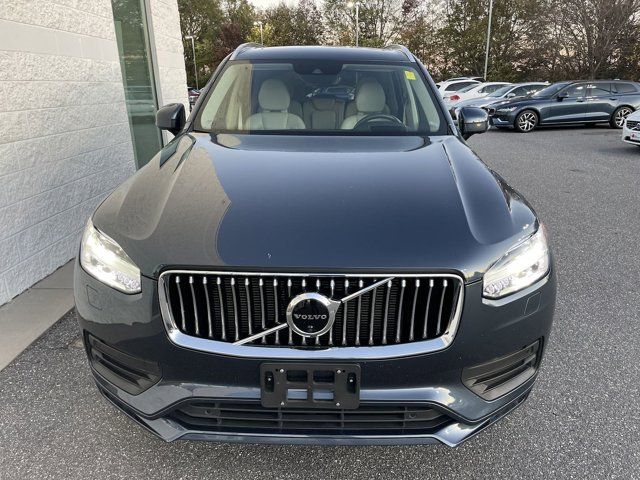 2022 Volvo XC90 Momentum