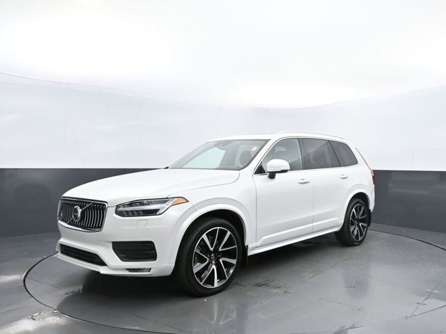 2022 Volvo XC90 Momentum