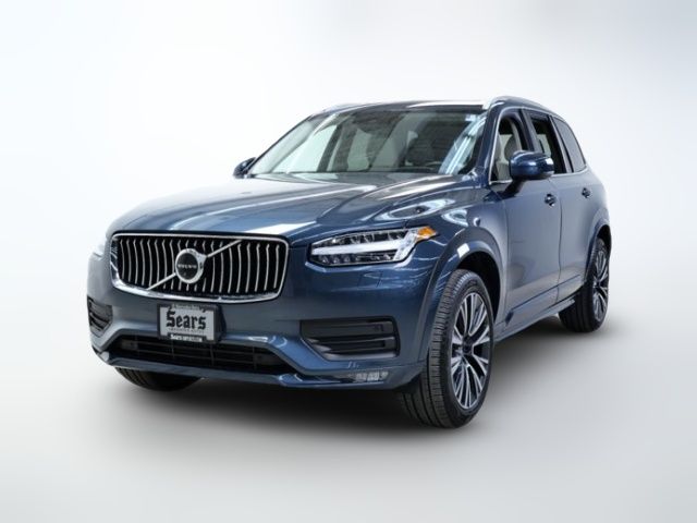 2022 Volvo XC90 Momentum