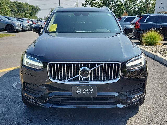 2022 Volvo XC90 Momentum