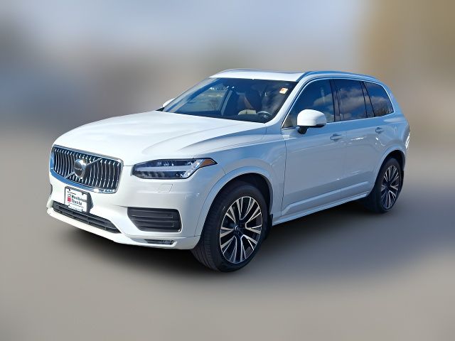 2022 Volvo XC90 Momentum