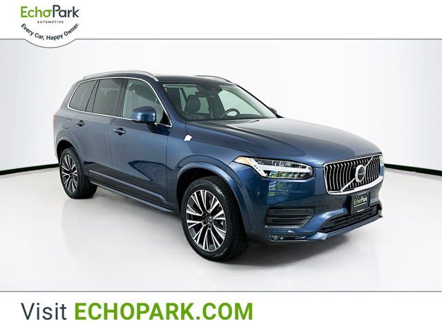 2022 Volvo XC90 Momentum