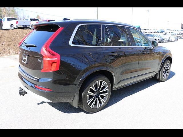 2022 Volvo XC90 Momentum