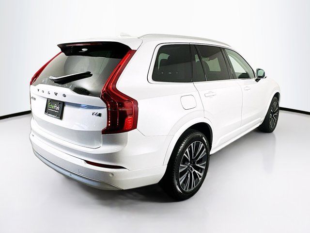 2022 Volvo XC90 Momentum