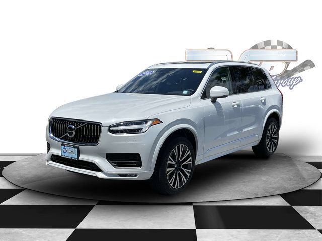 2022 Volvo XC90 Momentum