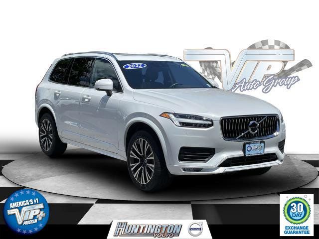 2022 Volvo XC90 Momentum