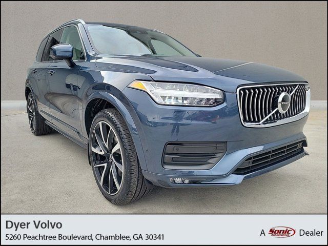 2022 Volvo XC90 Momentum