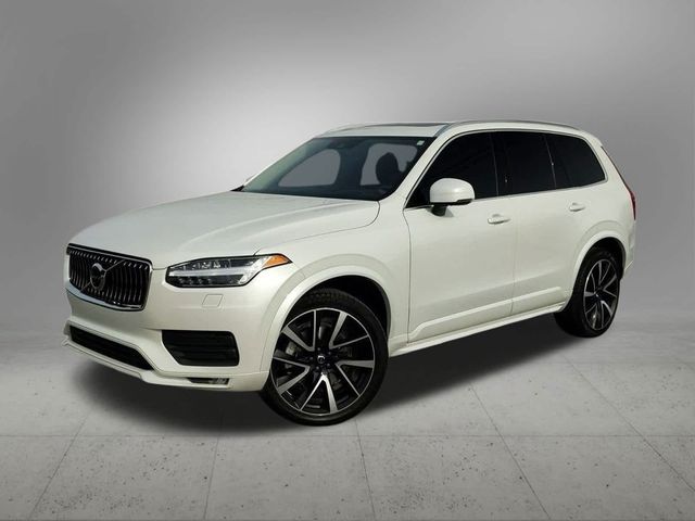 2022 Volvo XC90 Momentum