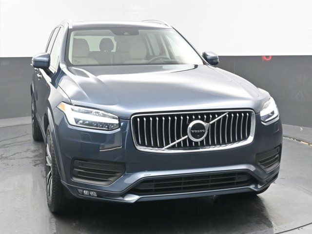 2022 Volvo XC90 Momentum