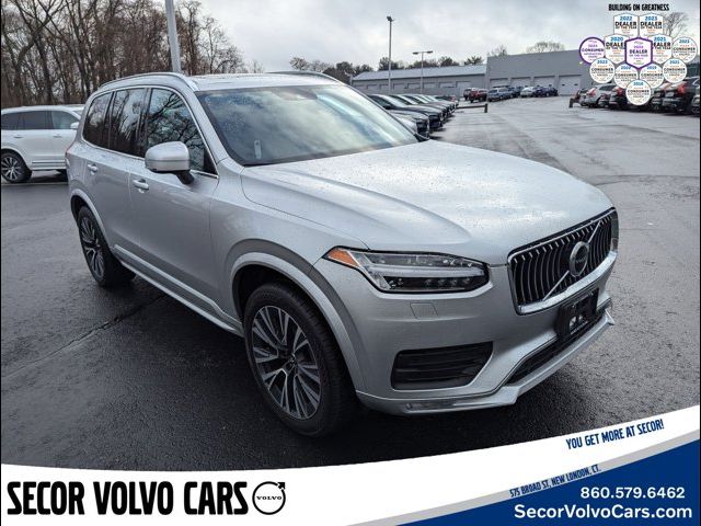 2022 Volvo XC90 Momentum