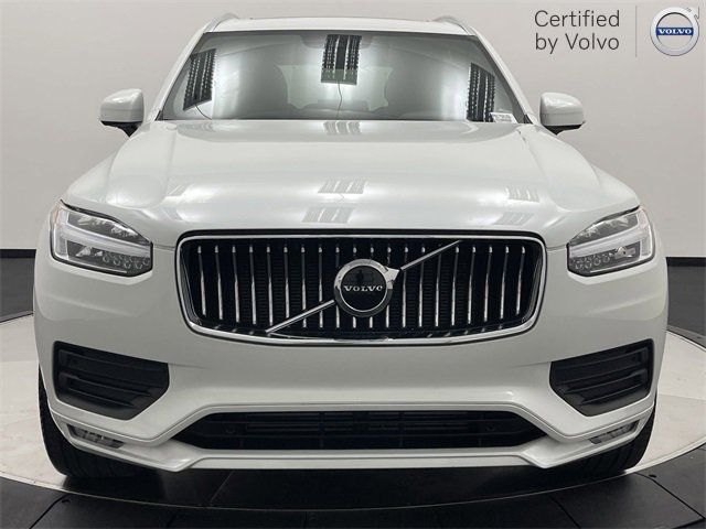 2022 Volvo XC90 Momentum