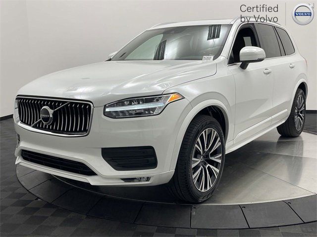 2022 Volvo XC90 Momentum