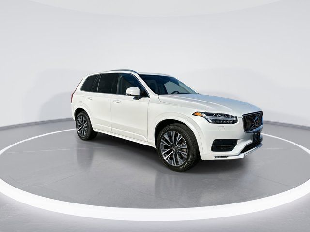 2022 Volvo XC90 Momentum