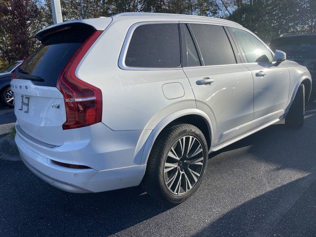 2022 Volvo XC90 Momentum