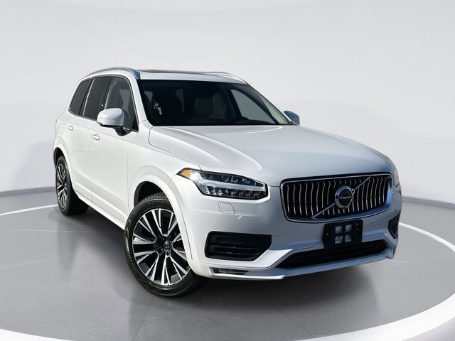 2022 Volvo XC90 Momentum