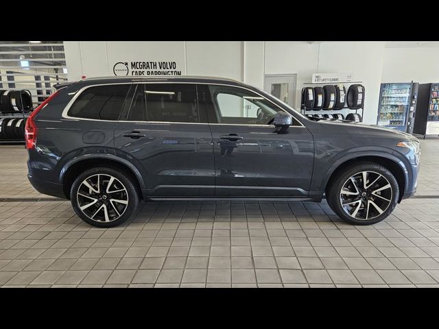 2022 Volvo XC90 Momentum