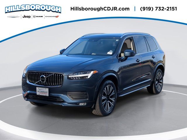 2022 Volvo XC90 Momentum