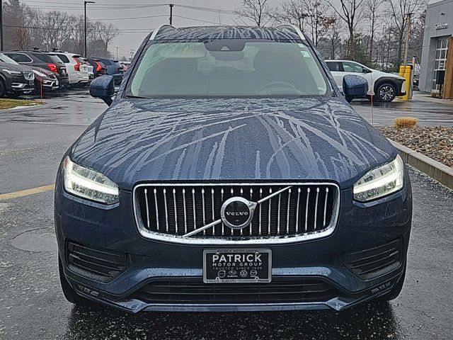 2022 Volvo XC90 Momentum