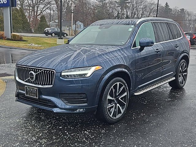 2022 Volvo XC90 Momentum