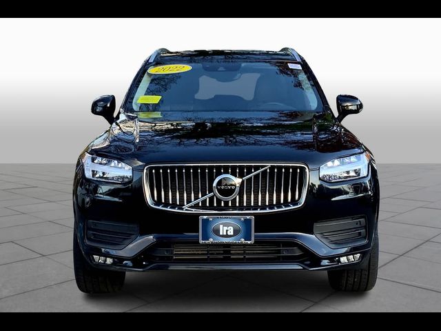 2022 Volvo XC90 Momentum