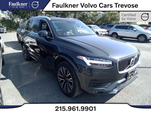 2022 Volvo XC90 Momentum