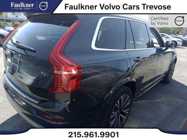 2022 Volvo XC90 Momentum