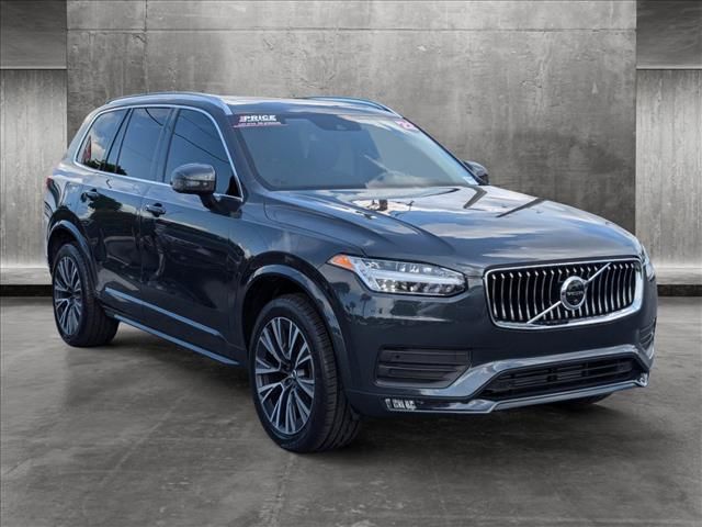 2022 Volvo XC90 Momentum