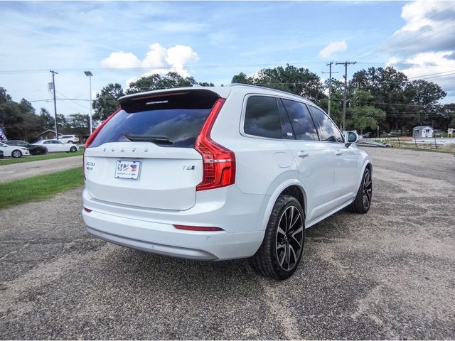 2022 Volvo XC90 Momentum