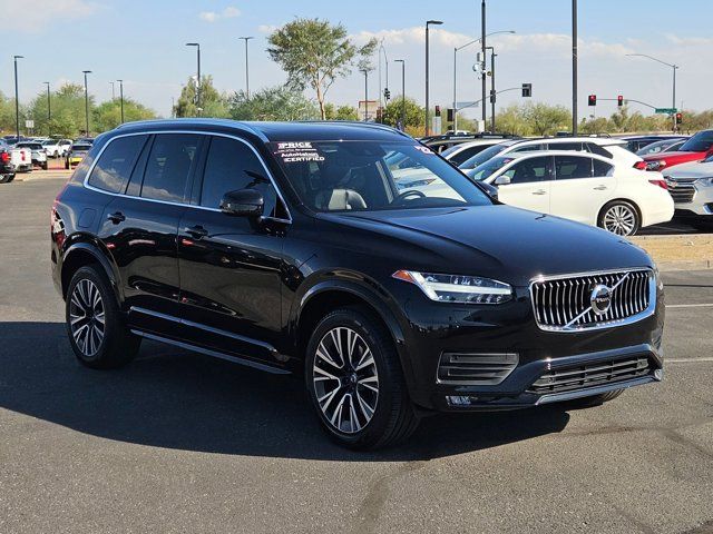 2022 Volvo XC90 Momentum