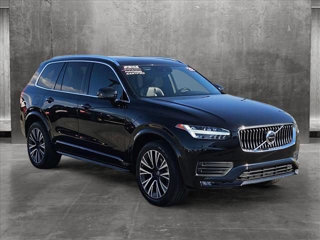 2022 Volvo XC90 Momentum