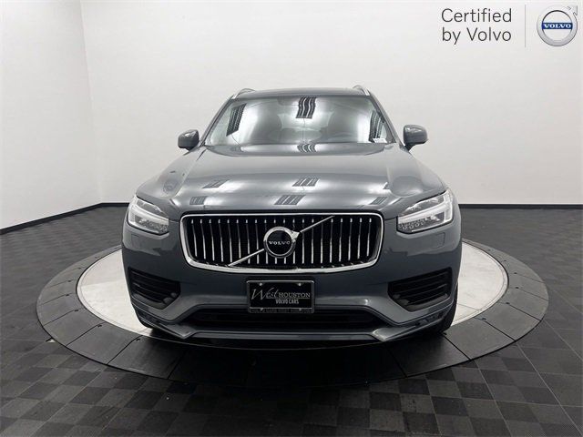 2022 Volvo XC90 Momentum