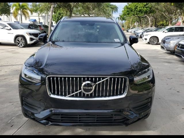 2022 Volvo XC90 Momentum