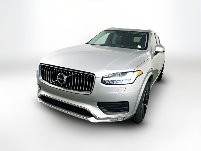 2022 Volvo XC90 Momentum