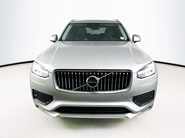 2022 Volvo XC90 Momentum